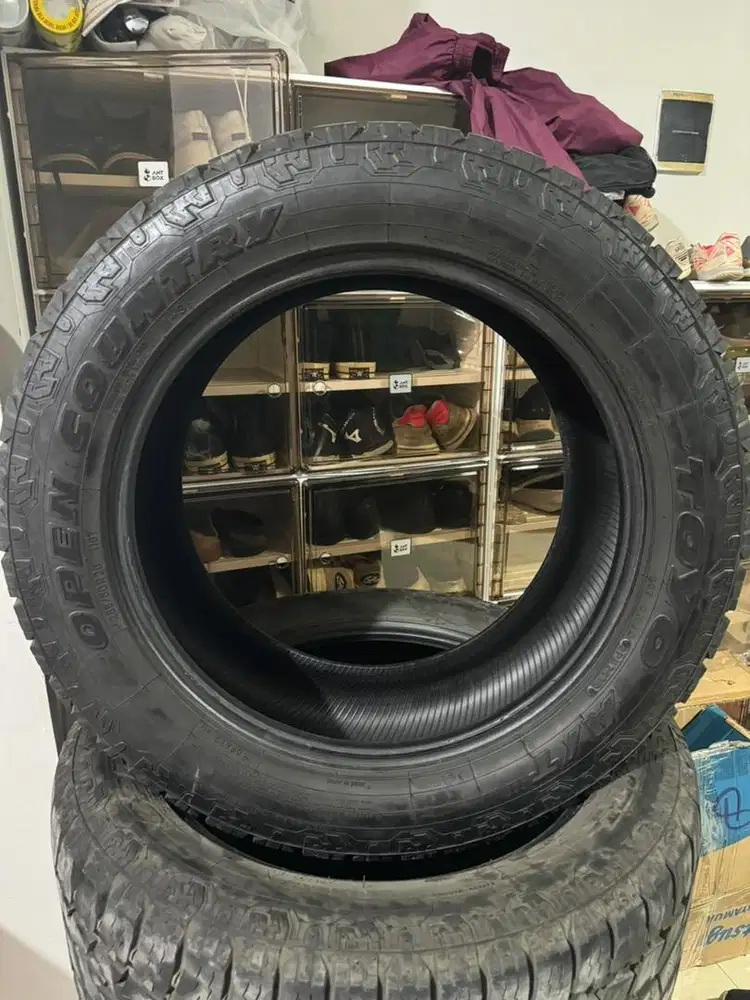 Toyo Ban A/T Open Country 285/50 R20