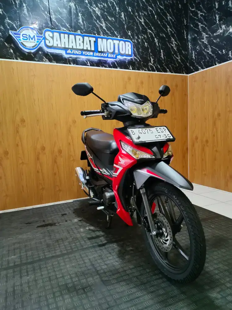 SUPRA X 125 FI TH 2025 LIKE NEW KM SUPER LOW