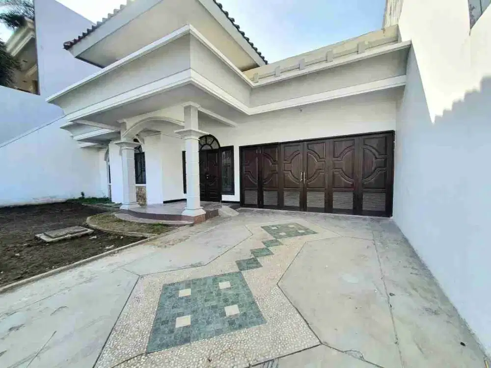 Sewa Rumah Citraland Jalan Kembar Dkt Gwalk Semi Furnished