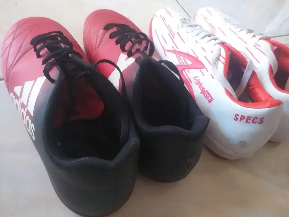 SEPATU FUTSAL ADIDAS & SPECS