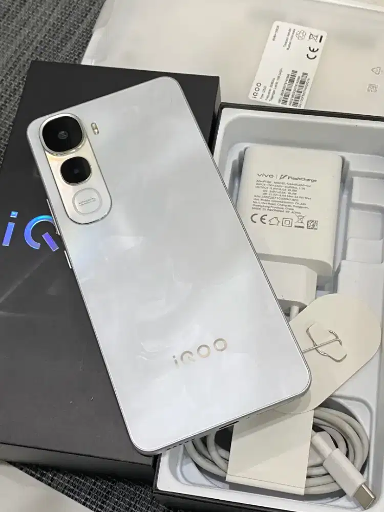 IQOO Z10 LITE 8/128 FULLSET LIKENEW