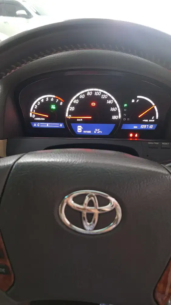 Toyota Crown 2005 Bensin