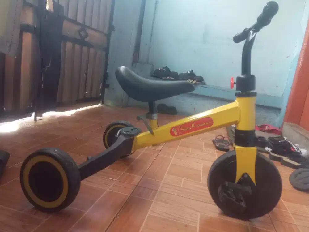 Dijual sepeda roda 3 buat Anak 4-5 thn