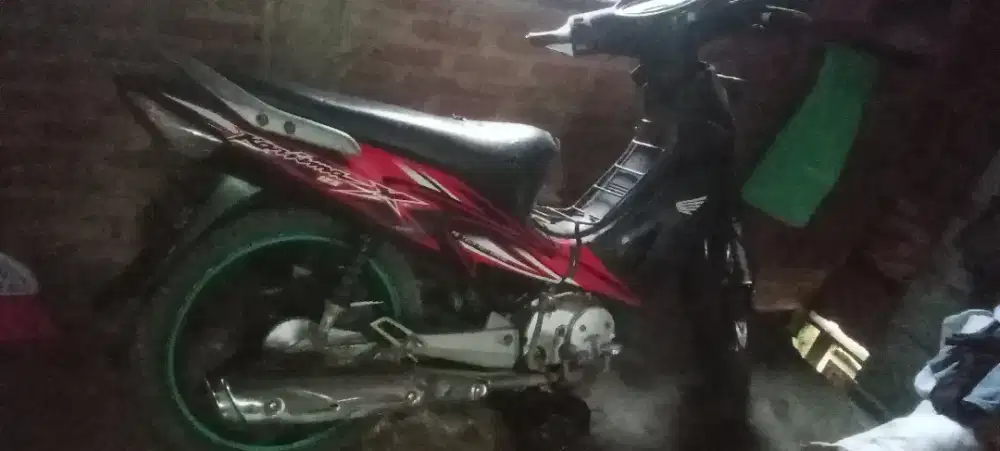 Dijual Honda karisma 125,mesin baru servis