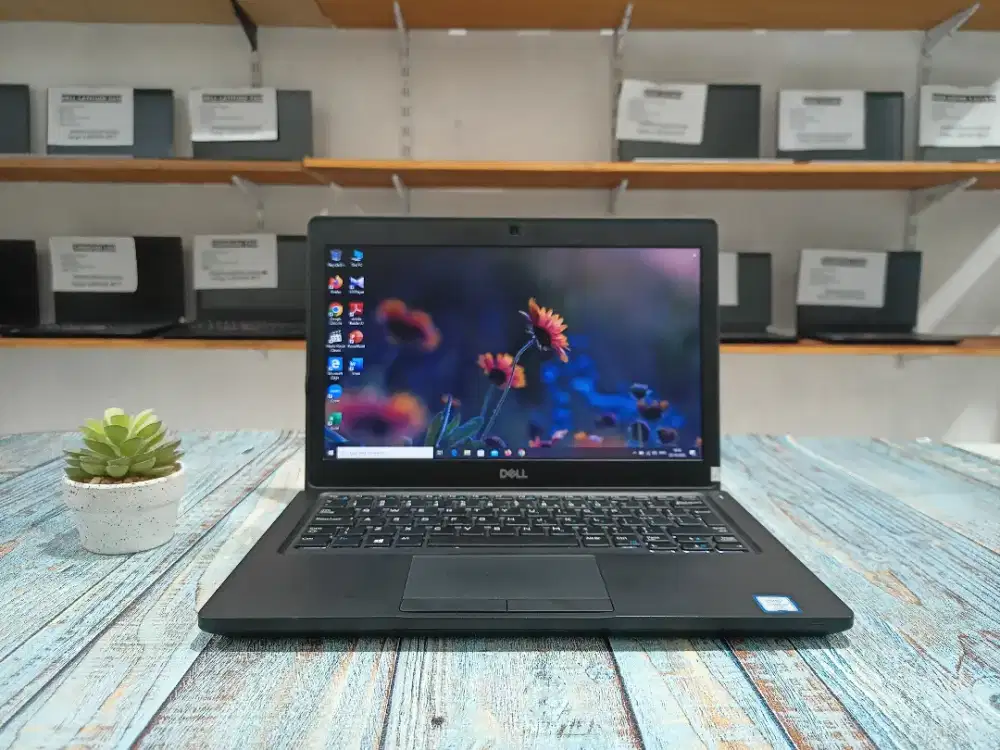 Laptop bekas Dell latitude 5290, intel Core i5-8350U Ram 8 GB