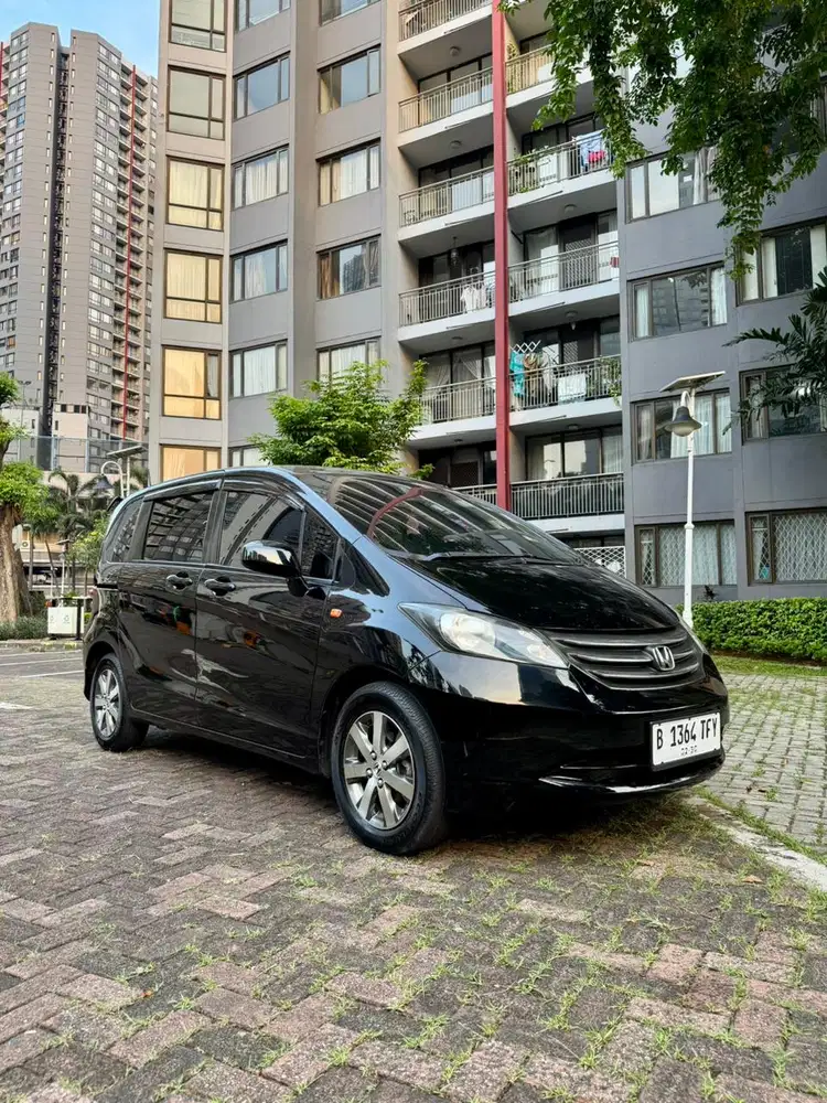 Honda Freed 2009 Bensin