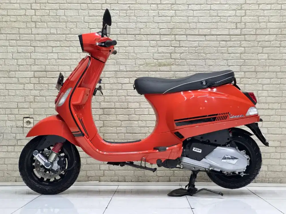 TERMURAH‼️ Vespa S125 2023 Facelift Orange Tramonto - Mustika Motoshop