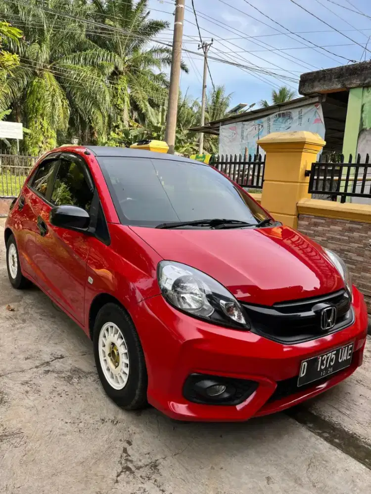 Honda Brio e mt 2016