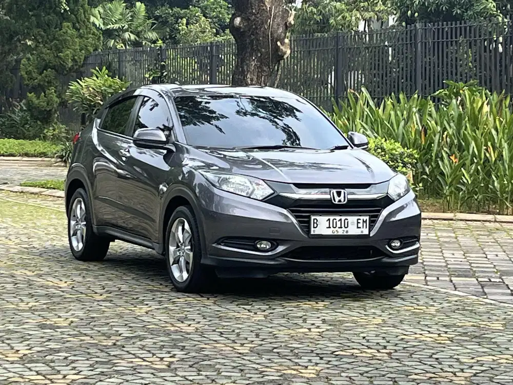 DP 2jt HRV E CVT Automatic 2018