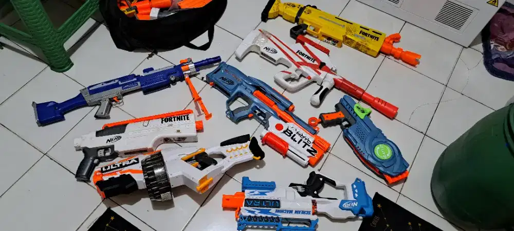 Fortnite (Mainan Anak Cowok bekas murah)
