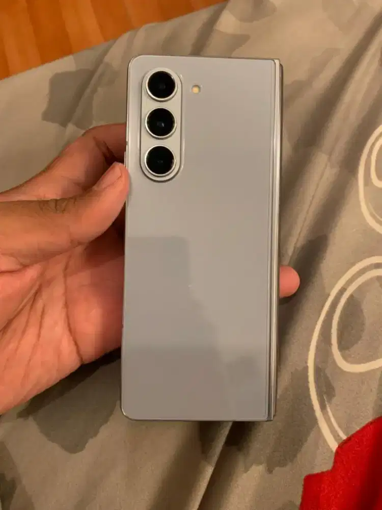 Samsung z fold 5 ice blue