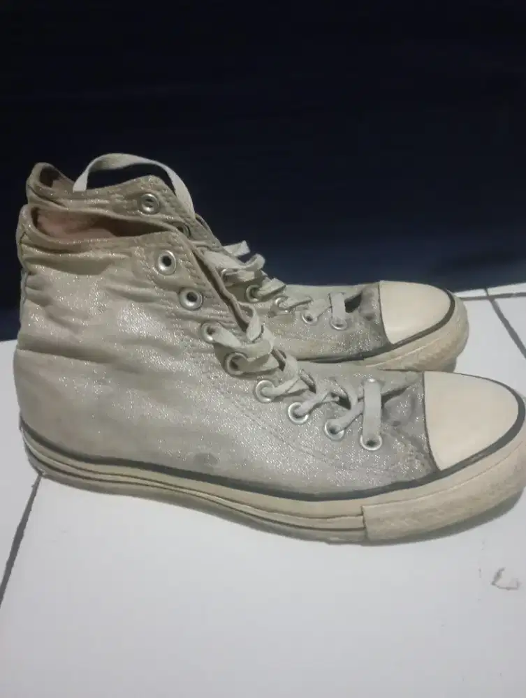 Sepatu converse high Original