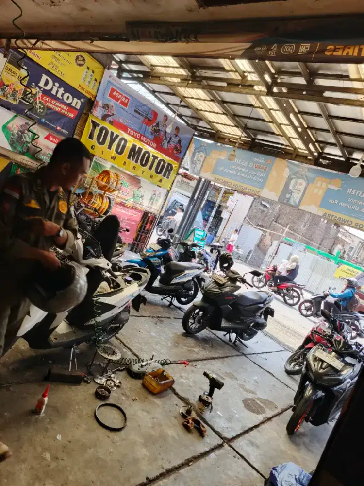 Dibutuhkan mekanik motor berpengalaman