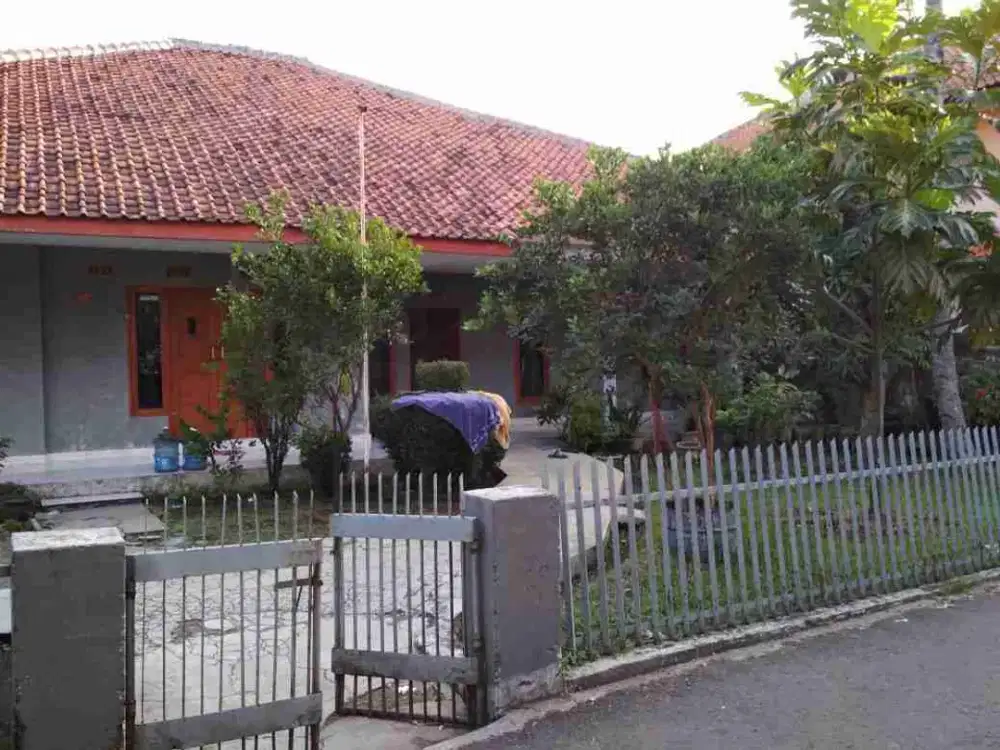 Dijual Rumah Di Cicadas, Cikutra Kota Bandung