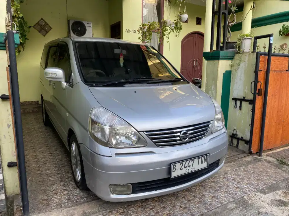 Dijual Nissan Serena 2.0 Hws metic 2008