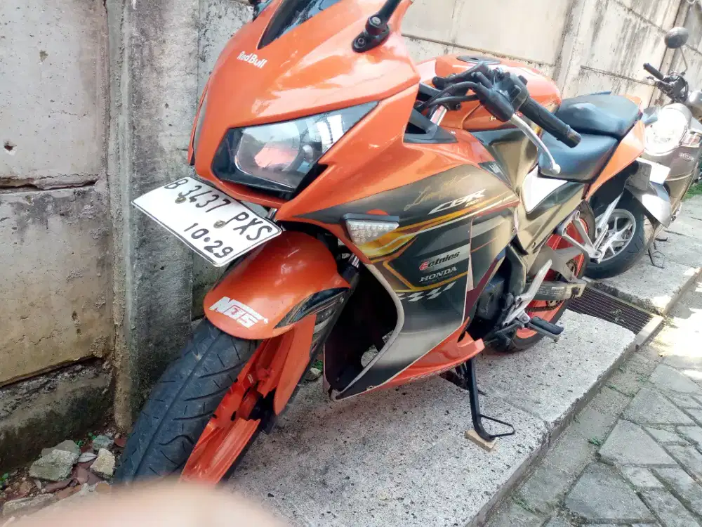Honda CBR 2014 gas