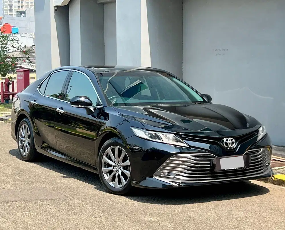 TOYOTA CAMRY V 2.5 AT TAHUN 2019