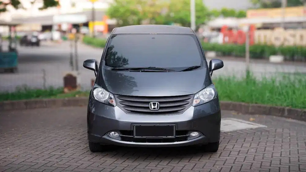 Honda Freed S 2012 km Low