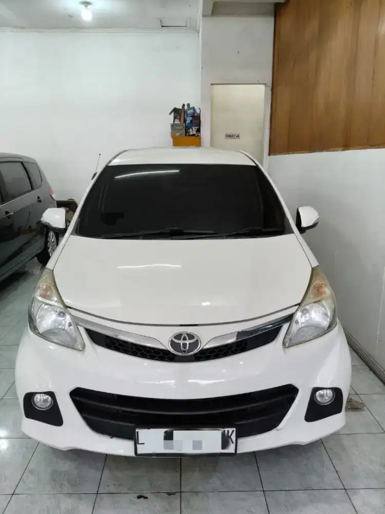 Toyota Avanza Veloz 2013 Matic Putih Terawat
