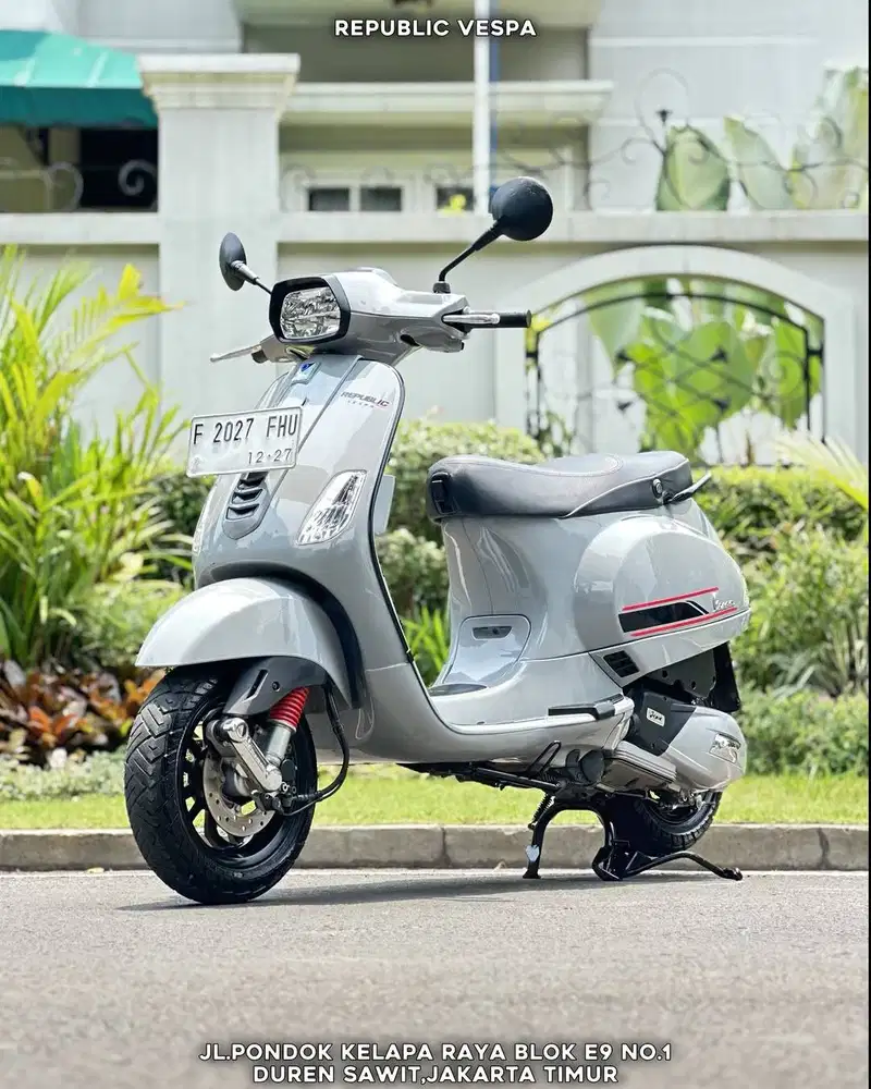 DIJUAL CEPAT PIAGGIO VESPA S125 IGET LED TH 2022 WARNA GREY
