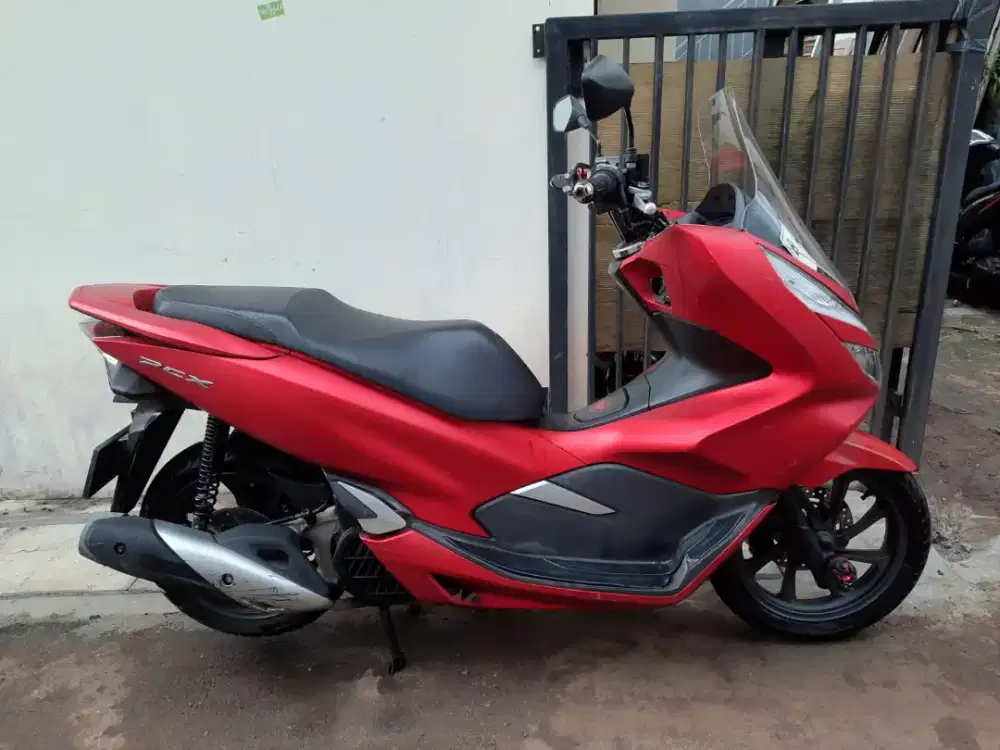 Pcx tahun 2018 lengkap bagus