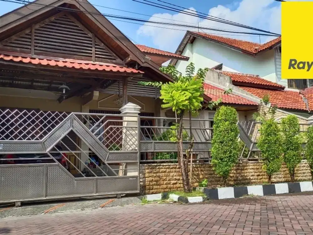Dijual Rumah 2 lantai di Prapen Indah Timur Surabaya