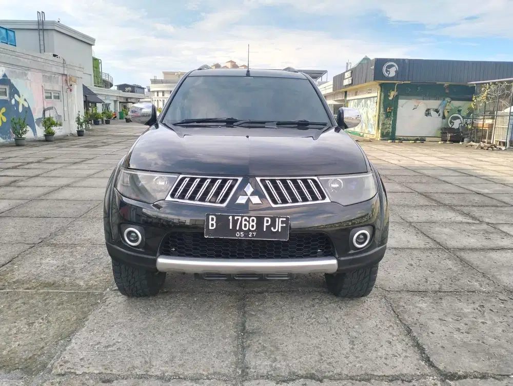 Mitsubishi Pajero Exceed 2012 Metic