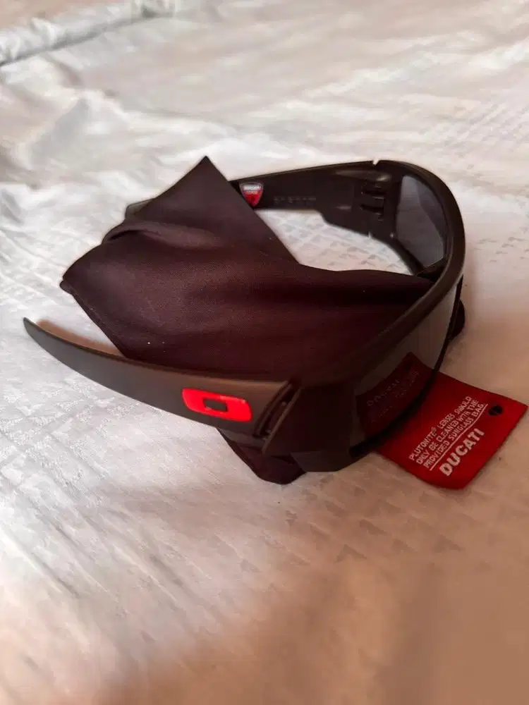 Jual Oakley Gascan Ducati Limited