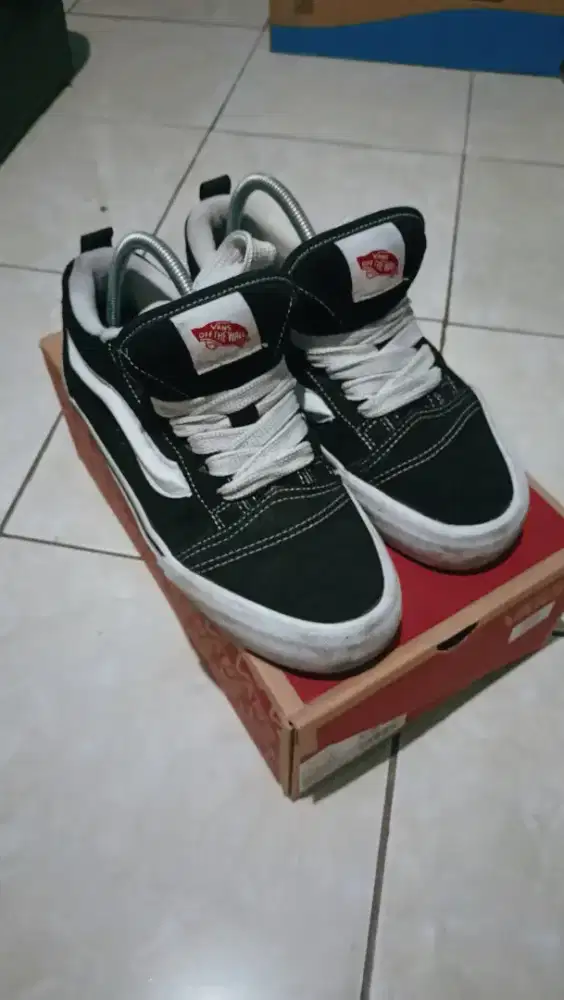 Vans Knu Skool Black White