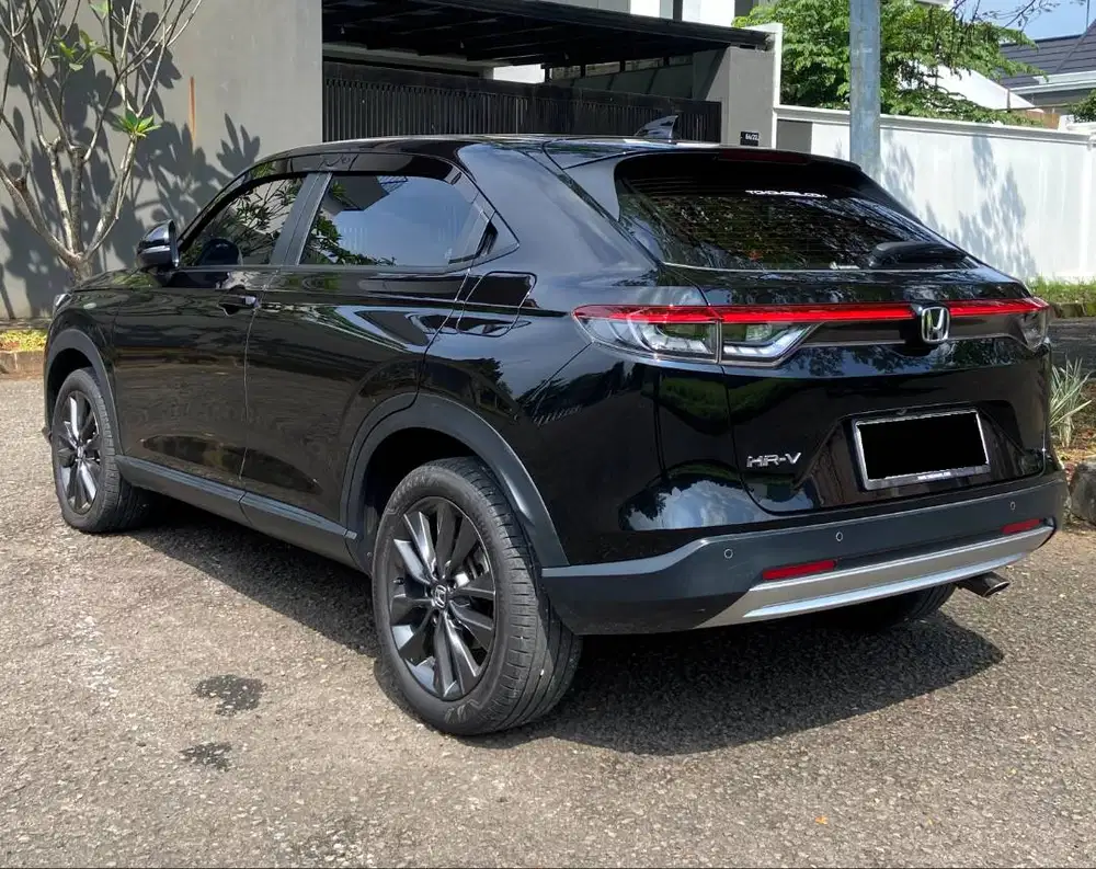 HR-V 1.5 SE Panoramic 2023 KM 15rb SENSING Cash Kredit TDP MINIM