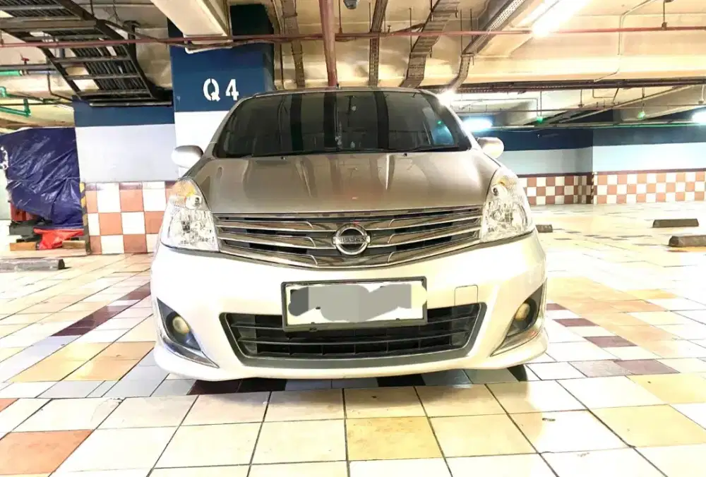 Nissan Grand Livina