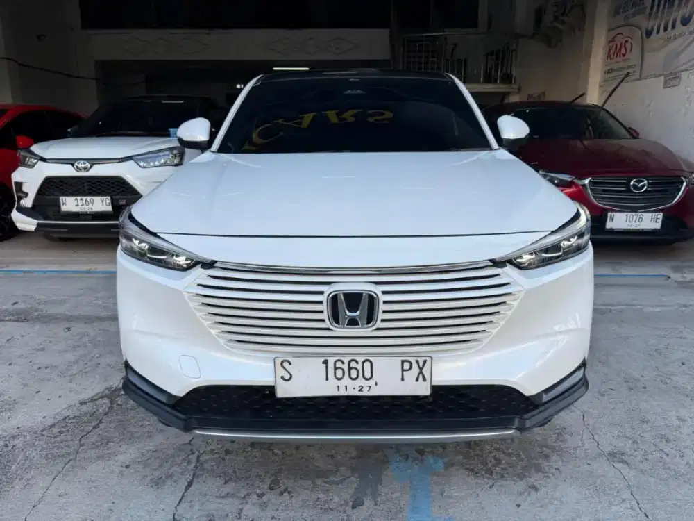 Honda HRV se cvt 2022 panoramic sunroof