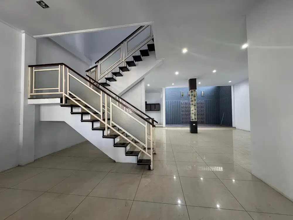 DiJual Villa Graha Metropolitan siap huni murah