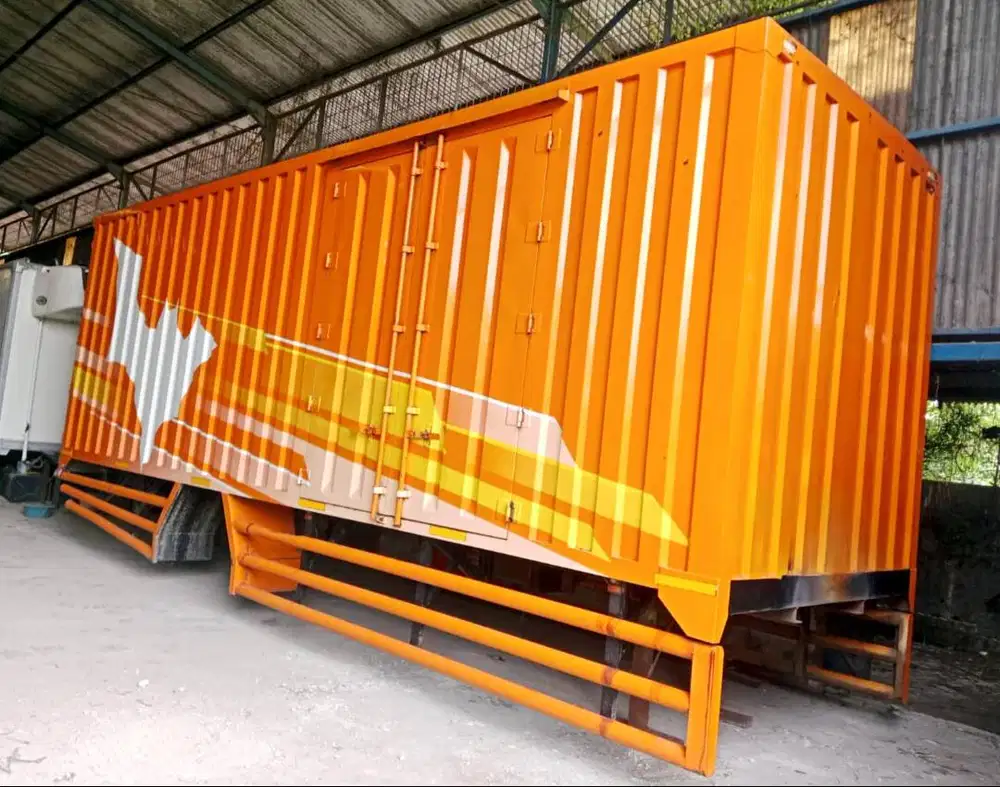 mulus MURAH Box Besi Mitsubishi fuso engkel Fighter super LONG 4x2 bok