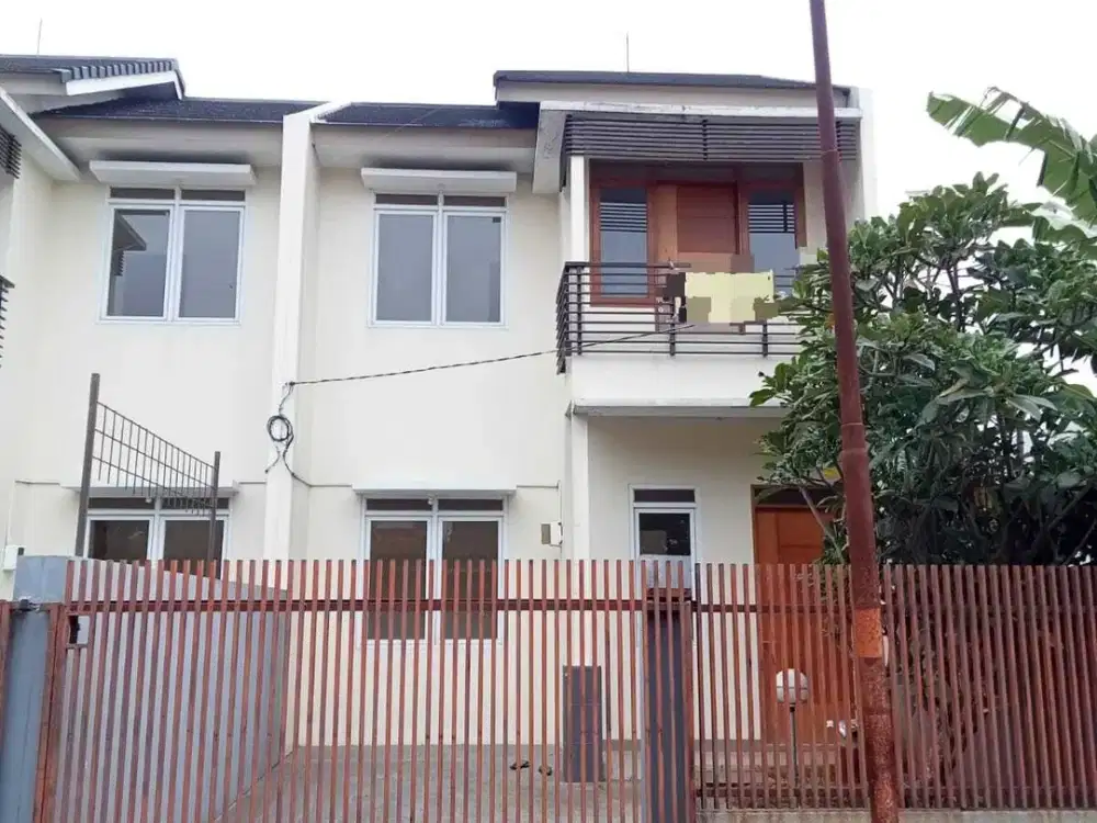 Rumah Baru Komp. Sariwangi Asri Minimalis Lok Strategis Jalan Lebar