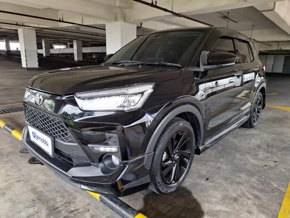 DP RENDAH Toyota Raize 1.0 GR Sport TSS One Tone Bensin-AT 2022 AAP B