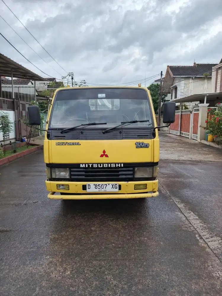 Mitsubishi Colt Diesel Engkel Bak Ragasa Tahun 2005