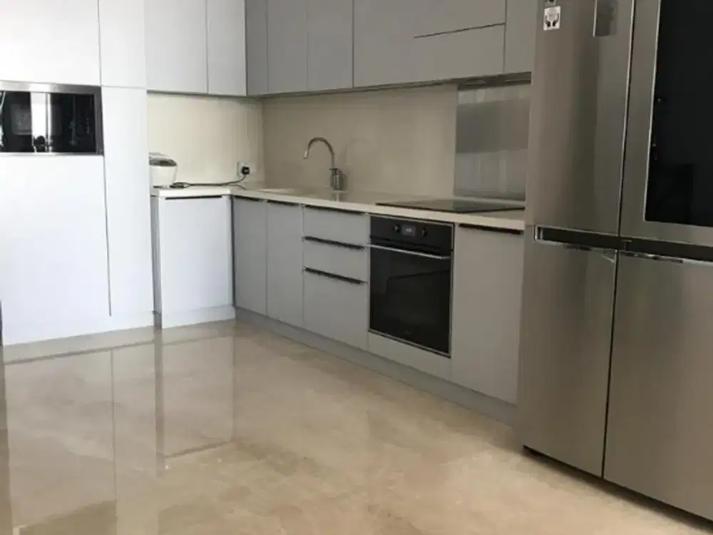 apartment mewah disewakan 2br dari 3br The Peak Tunjungan