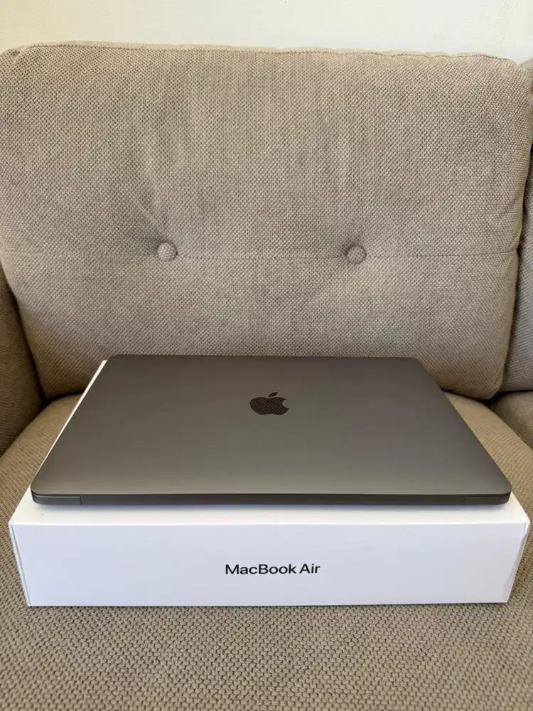 Jual MacBook Air M1 2020 (NEGO)