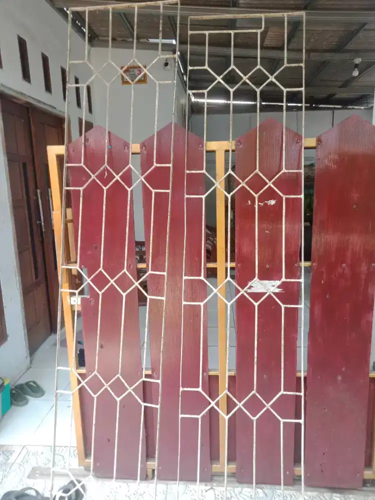 Teralis besi jendela murah ada 2