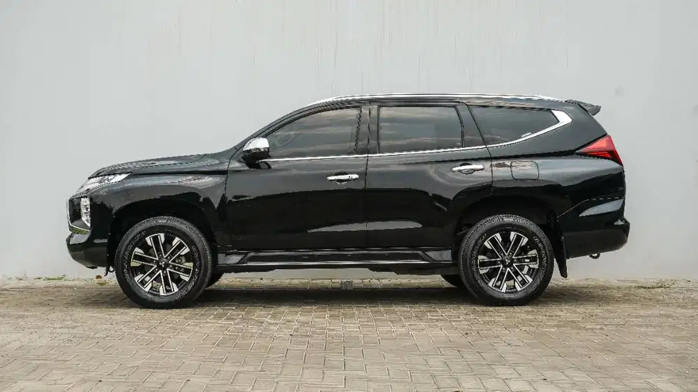 MURAH!! MITSUBITSHI PAJERO SPORT DAKAR 2.4 AT 2022 - GARANSI 1TH,