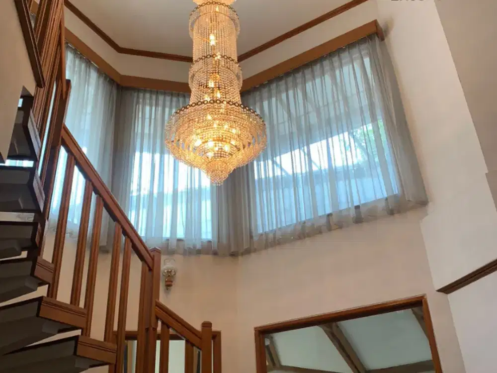 Turun Harga Rumah Mewah siap Huni di villa delima Lebak Bulus, Jakarta