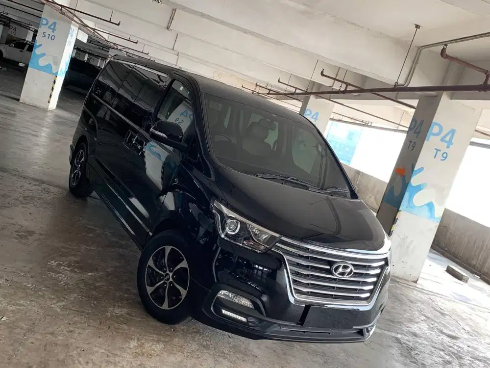 LOW KM HYUNDA H1 2.5 ROYALE DIESEL AT 2019