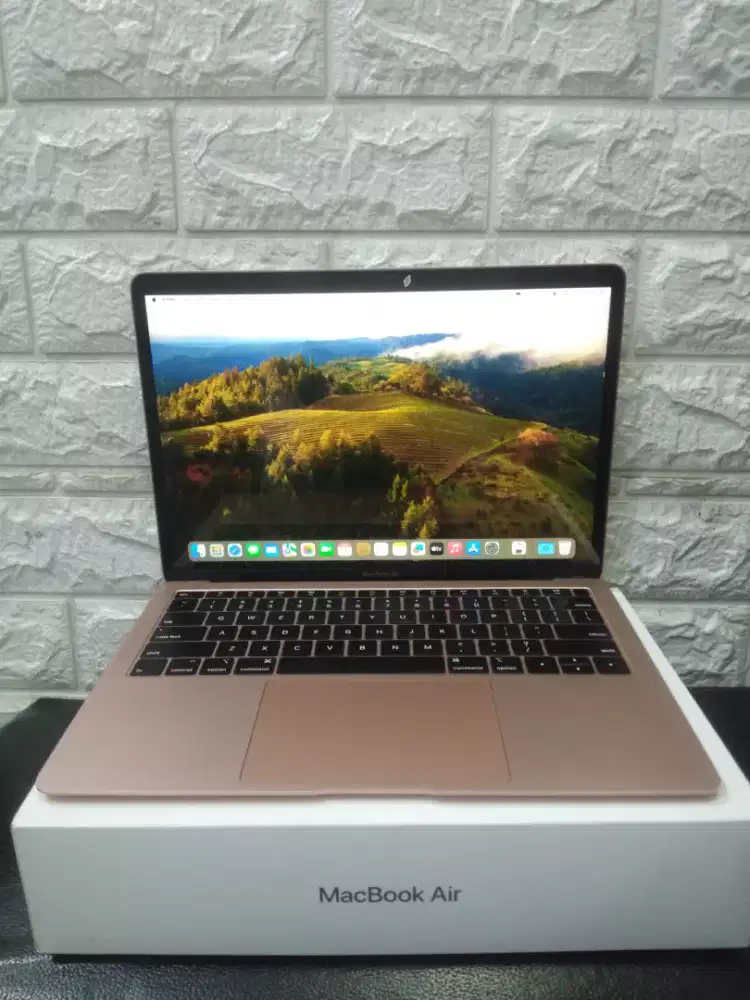 Bu jual MacBook Air Retina 13 2019 i5 8gb / 256gb