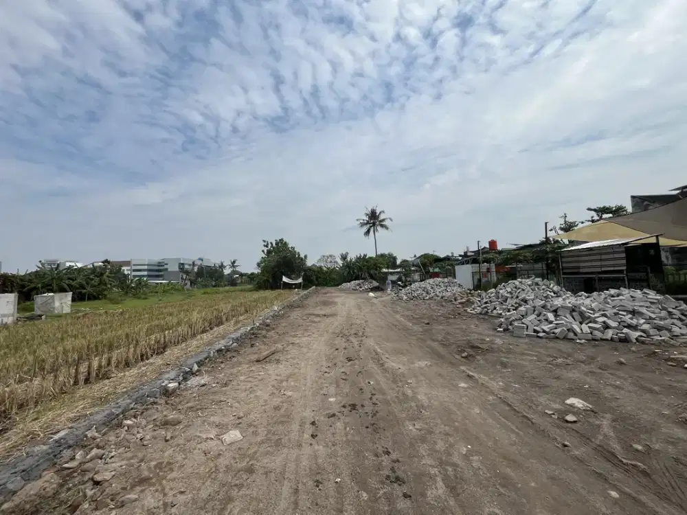 Tanah Selatan Mirota Godean di Banyuraden