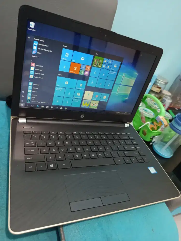 laptop HP 14 Core i3. Ram 8gb/500gb. Body slim.