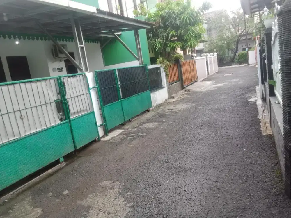DIKONTRAKAN 1 UNIT RUMAH ( Blkng Mc D Tj. Barat )