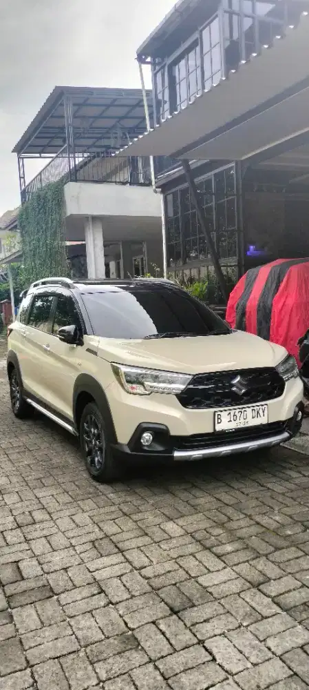 Suzuki xl7 hybrid