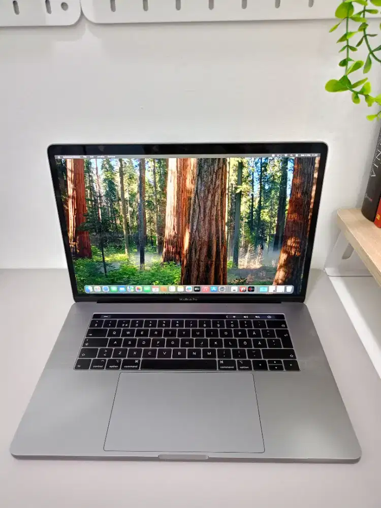 MACBOOK PRO TB 2019 15 INCH I7 16/256 SECOND