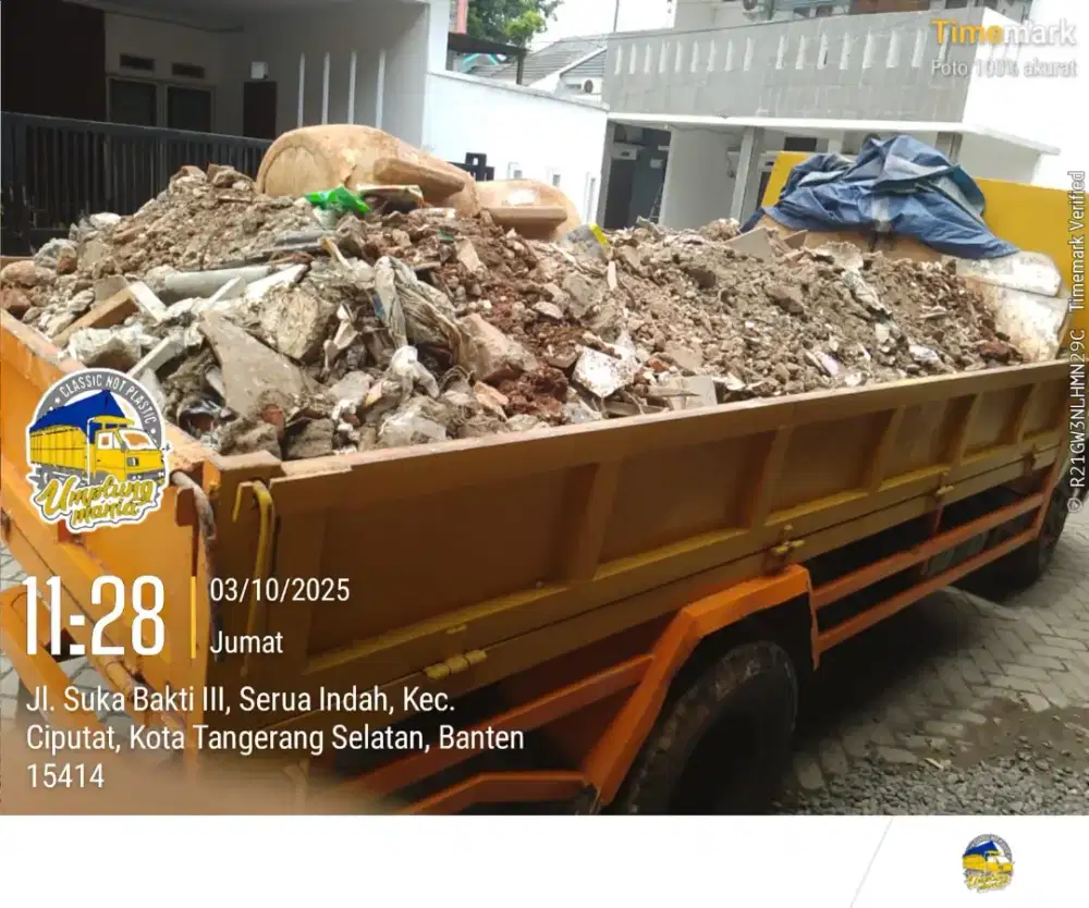 Jasa pembersihan puing dan sampah